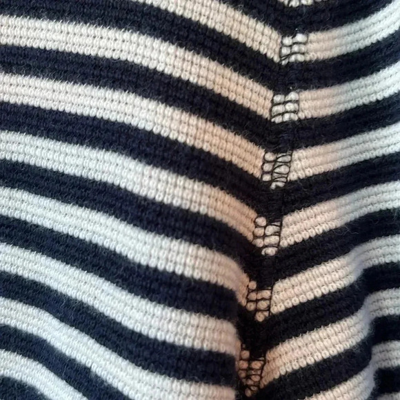 JCrew pullover - Picture 3 of 8